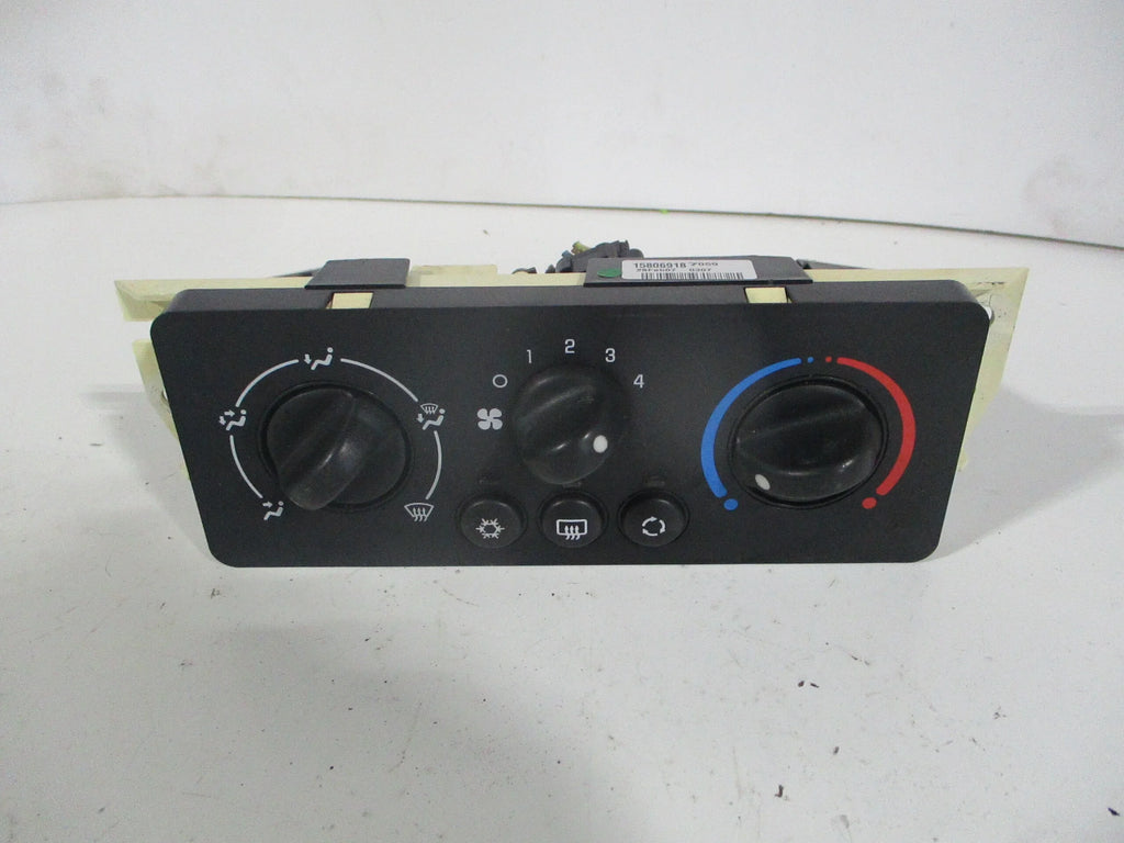 Saturn Controle Heater AC OEM 06-07 Ion LKQ Temperature (Good) Pre-Owned