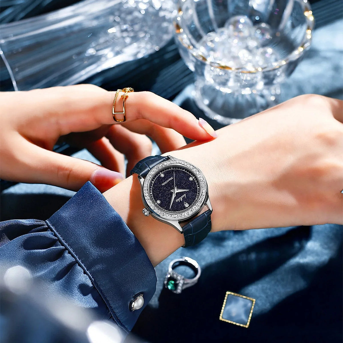 Starry wristwatch Waterproof Quartz Light Ladies Luxury