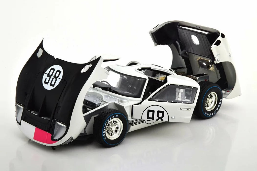 II - Model Ford GT-40 1/18 SC415W #98, Diecast scale - Shelby Toy MK 1966 Car Shelby White Collectibles