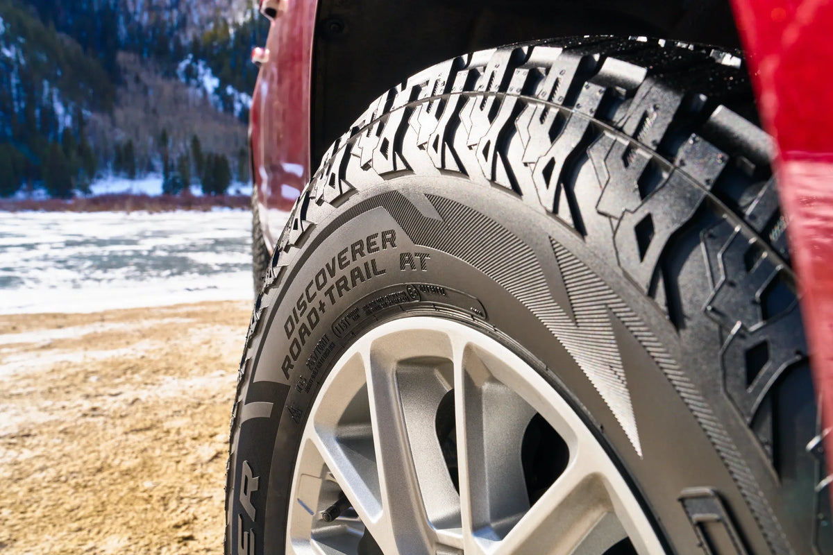 115T Road+Trail Tire All-Terrain Cooper AT Discoverer 255/75R17