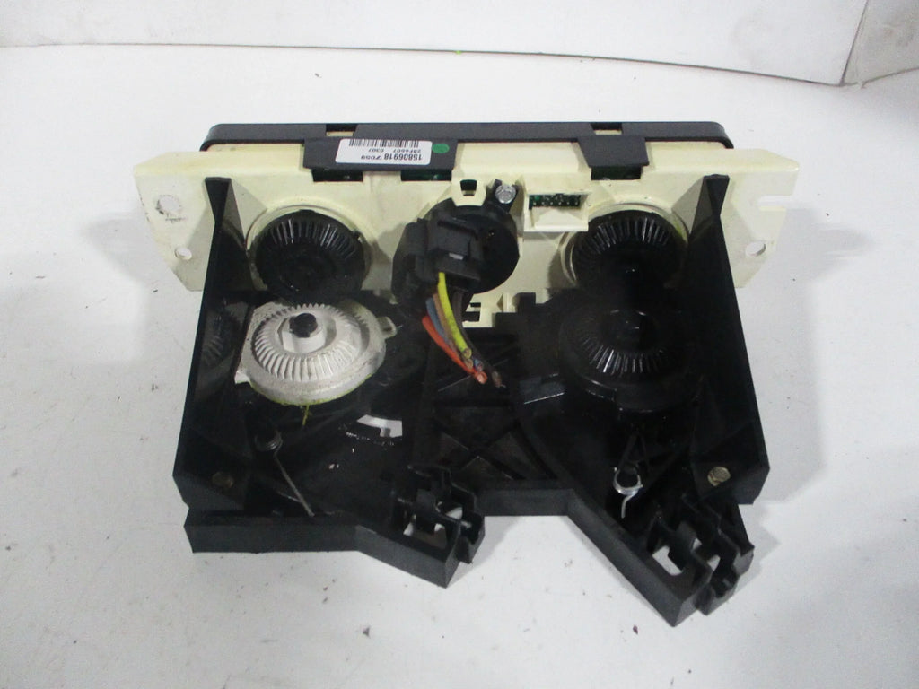 Saturn Controle Heater AC OEM 06-07 Ion LKQ Temperature (Good) Pre-Owned