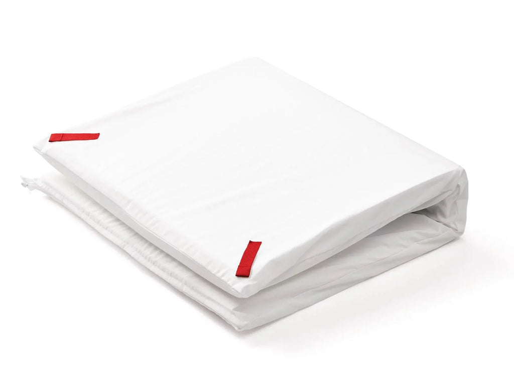Light BabyBjorn Silver Crib Travel Sheet Bundle Pack and Fitted