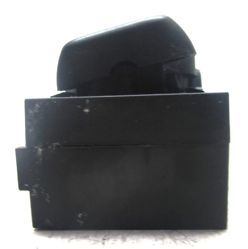 LKQ Window Victoria Left 05 Ford Power Crown Pre-Owned (Good) Driver 2005 Master Switch OEM