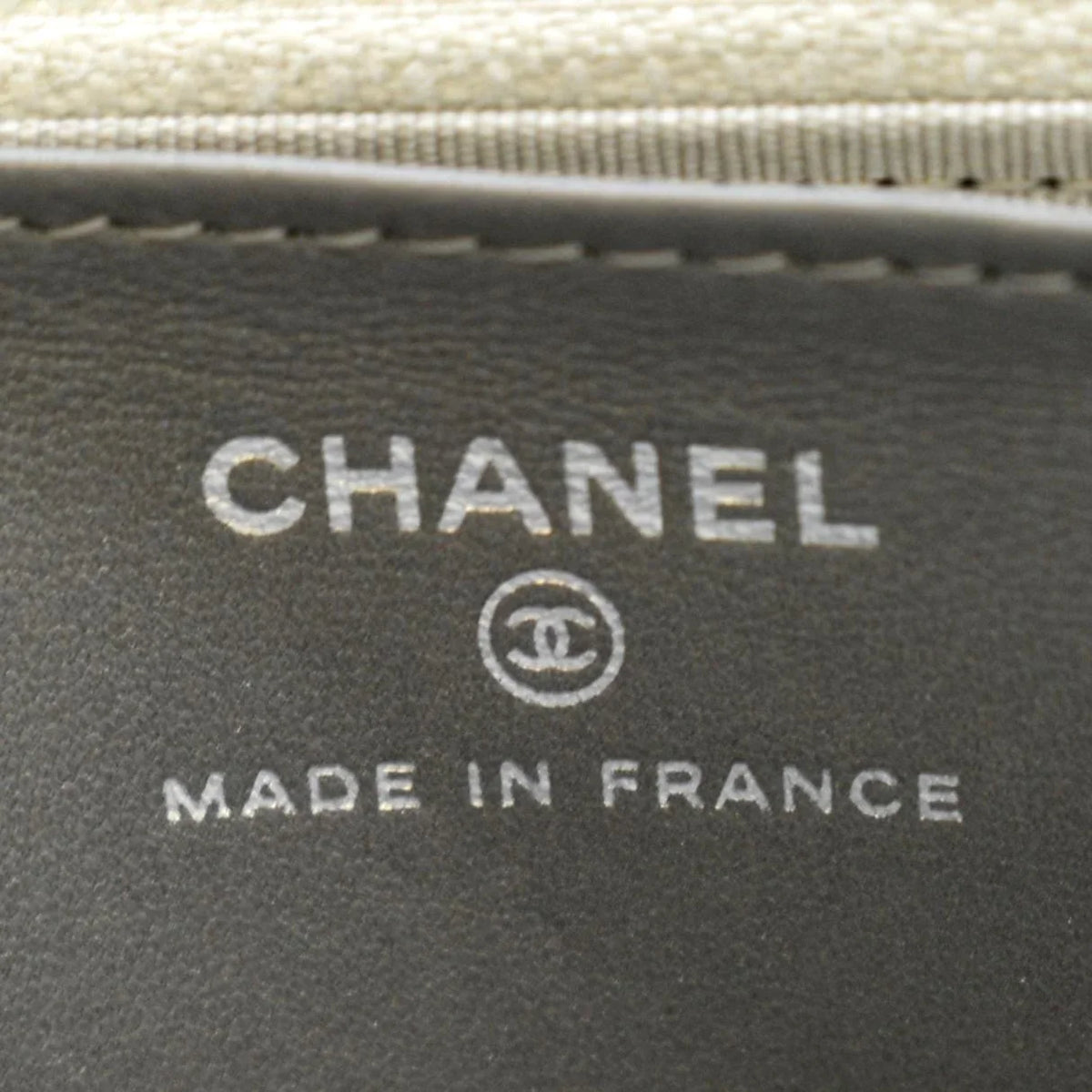 WOC Bag Reissue Crossbody Space Light Canvas Grey Pre-Owned CHANEL Quilted Charm 2.55 Classic