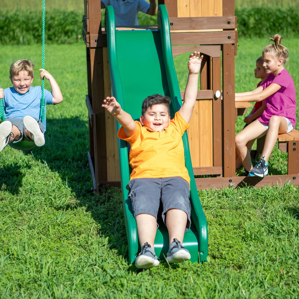 Discovery Backyard Swing Lakewood Set
